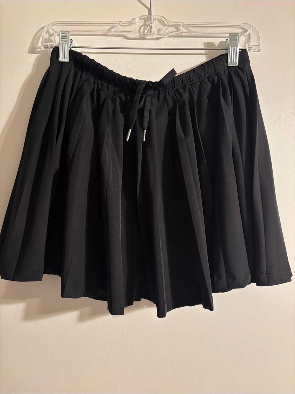 Black Vuori pleated Drawstring Mini Skirt